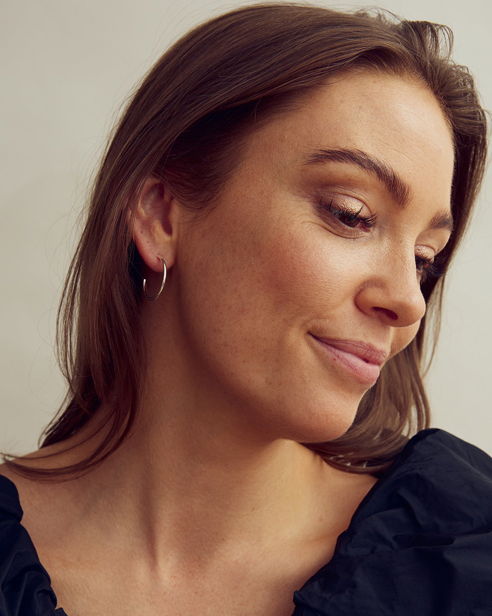 Saga Örhängen MEDIUM - Silverpläterade