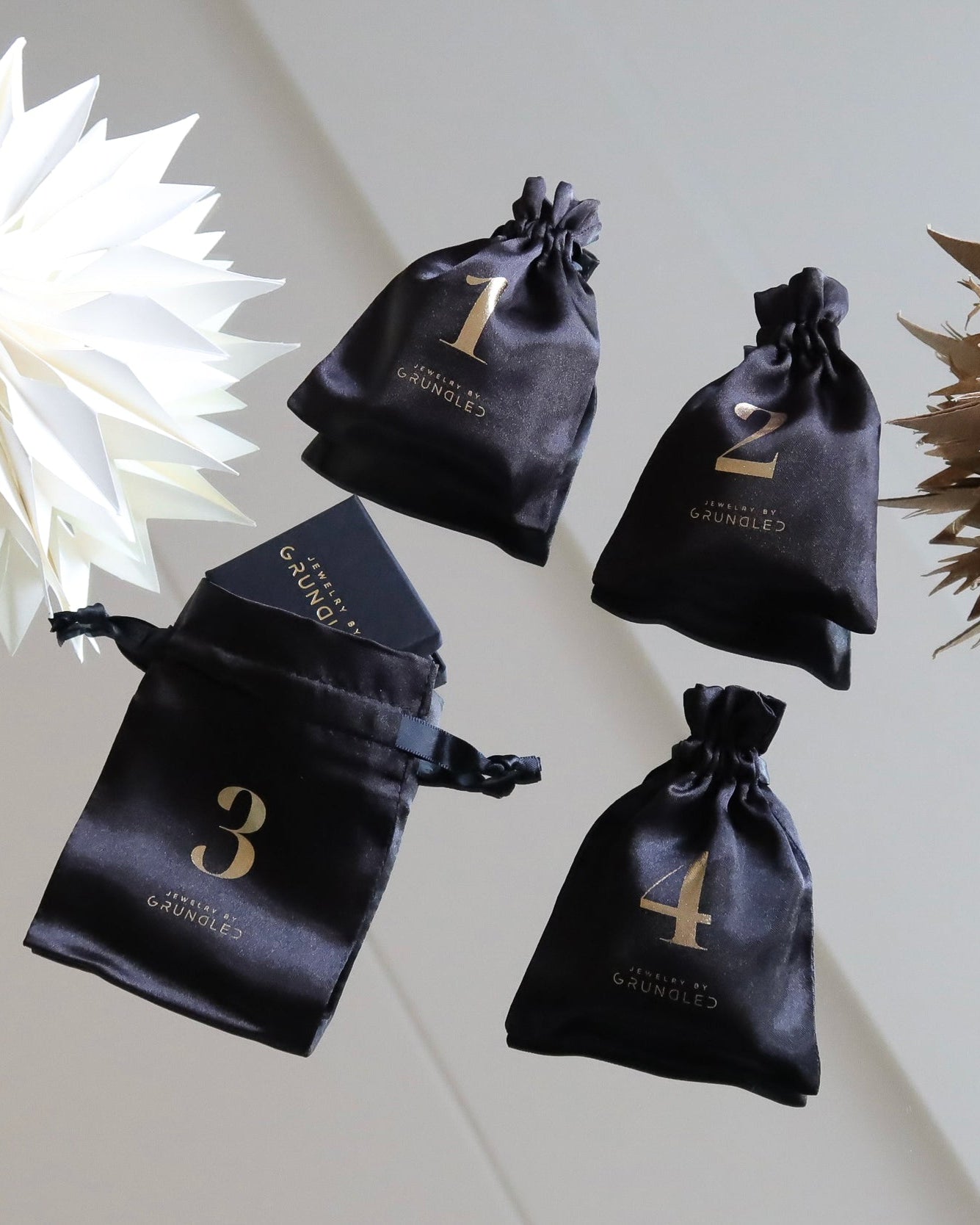 Adventskalender 2025 BOX 2 - Den Store Luksuriøse - Sølvbelagt