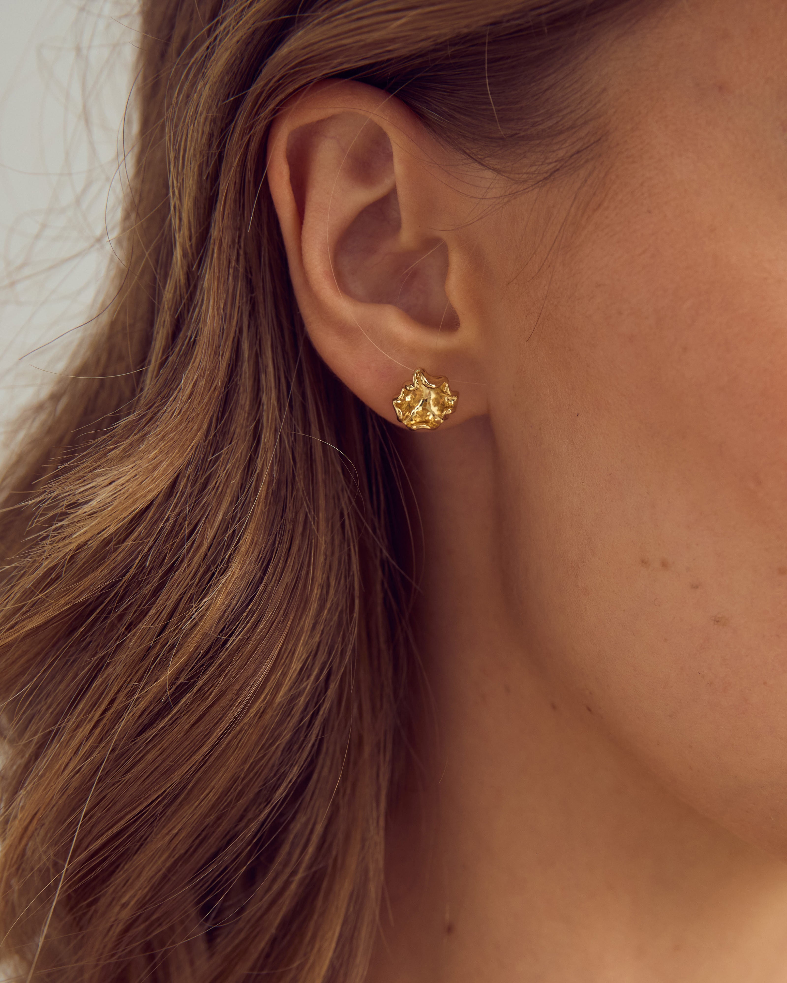 Vega Stud Earrings - 18 carat gold plated