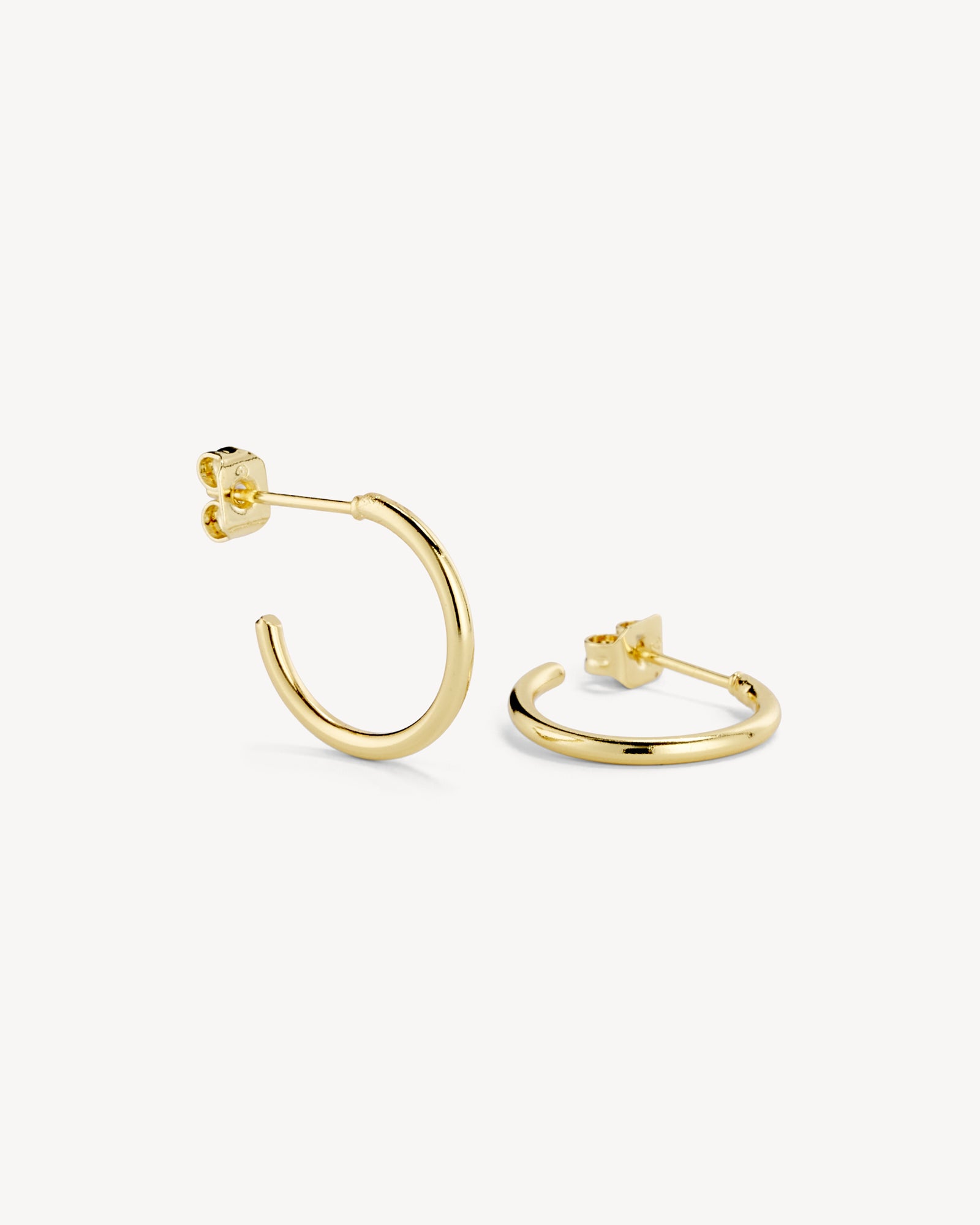 Saga Øreringe Lille Hoop - Forgyldt