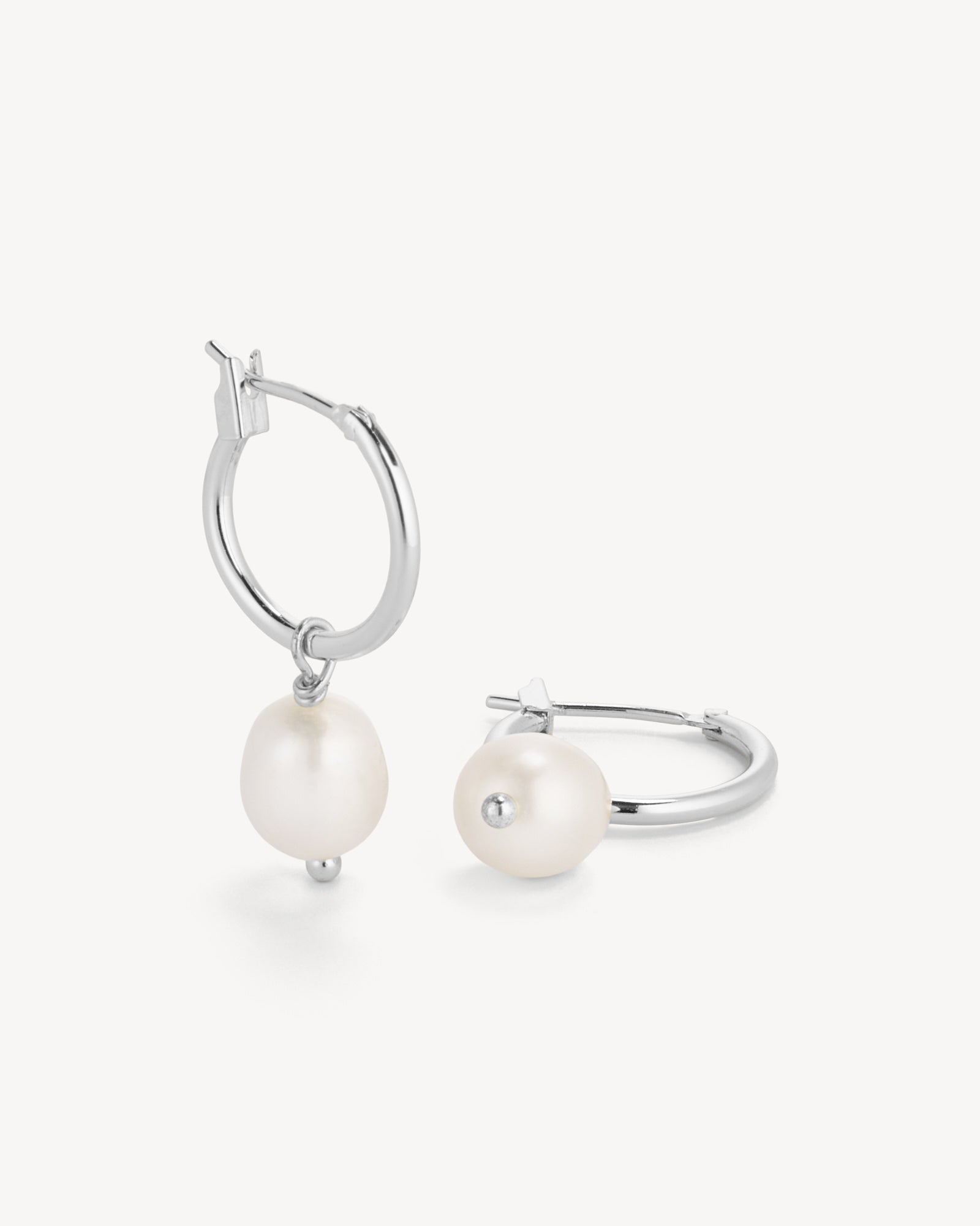 Lea Perle Øreringe Lille - Sølvbelagt