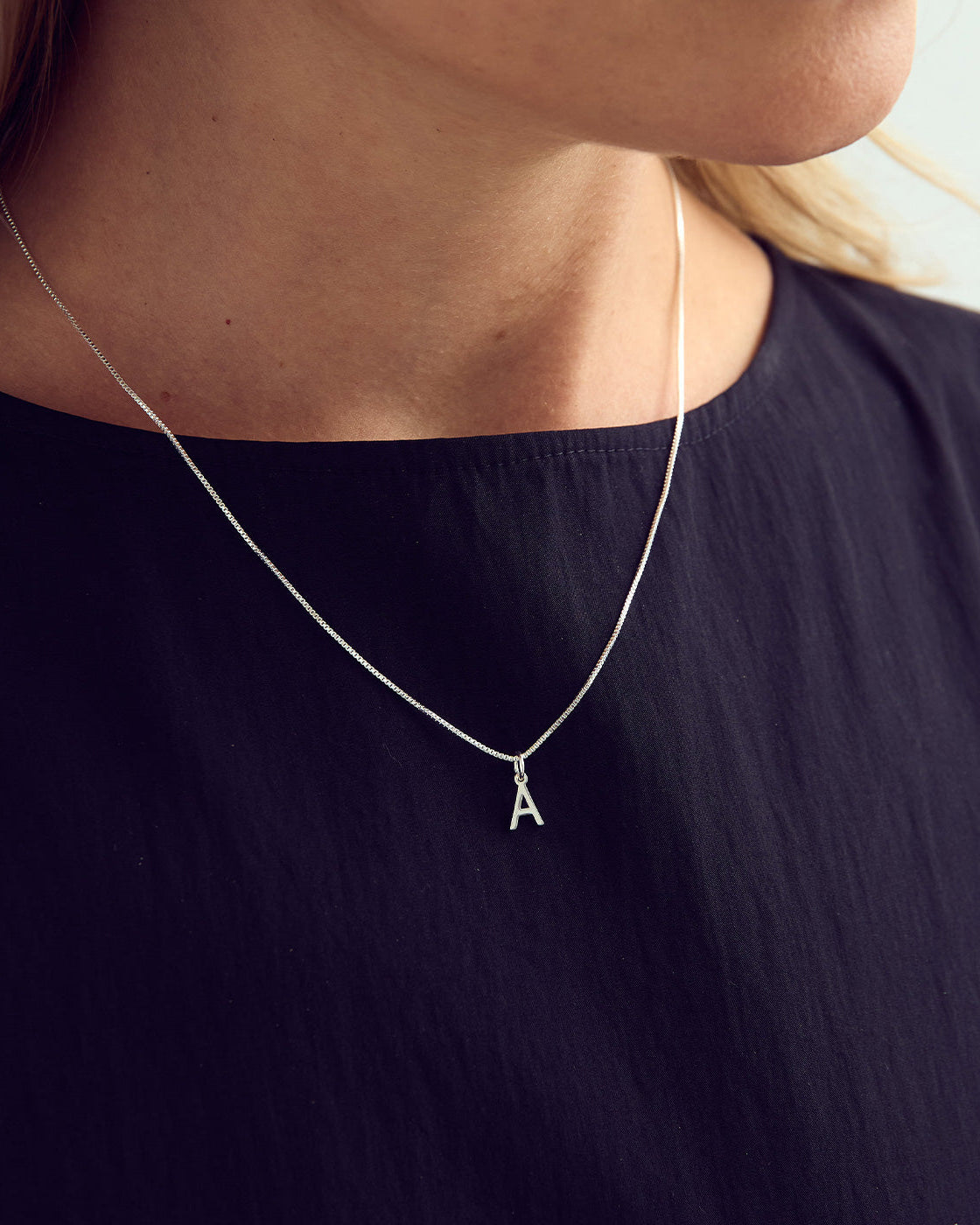 Letter Necklace A-Z - 18 carat gold plated