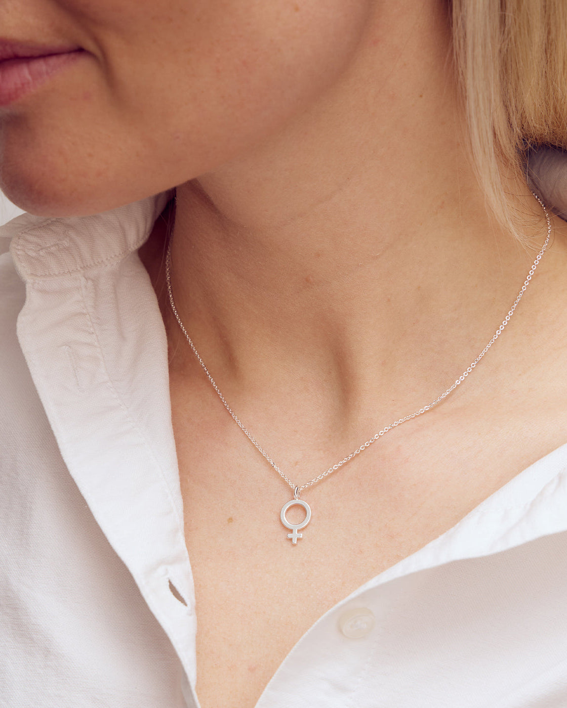 MOR Pendant - 18 carat gold-plated