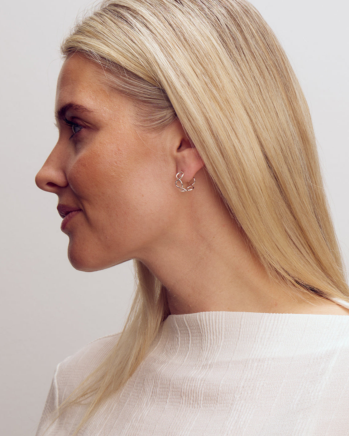 Vega Stud Earrings - 18 carat gold plated