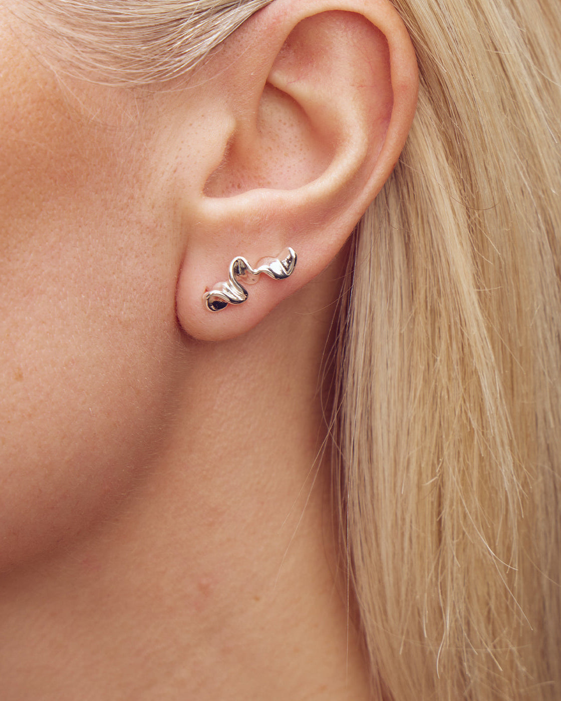 Caroline Climber Øreringe - Sølvbelagt