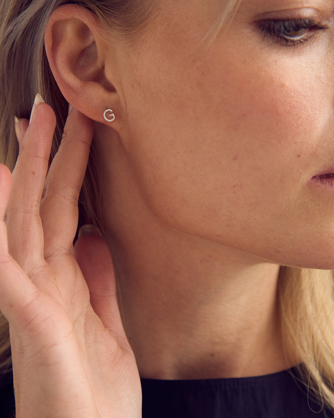 Letter Earring A-Z - 18 carat gold plated