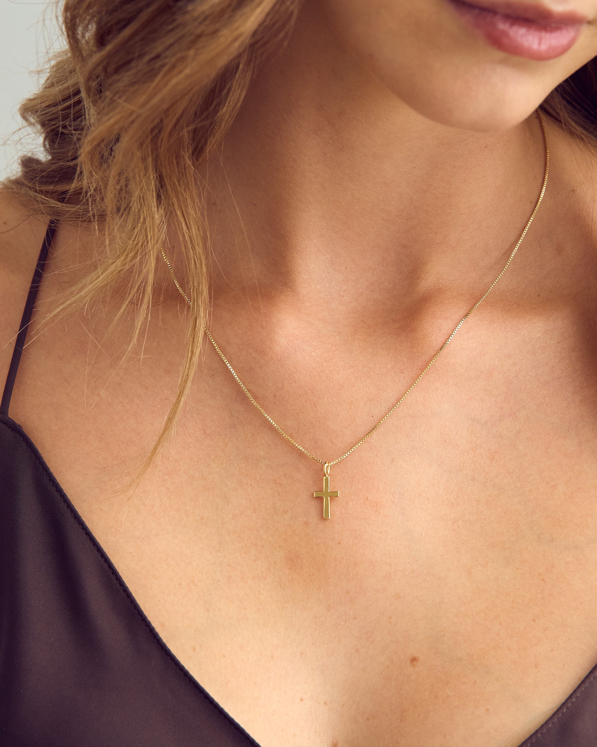 Vilma Hänge - 18 karats guldpläterad