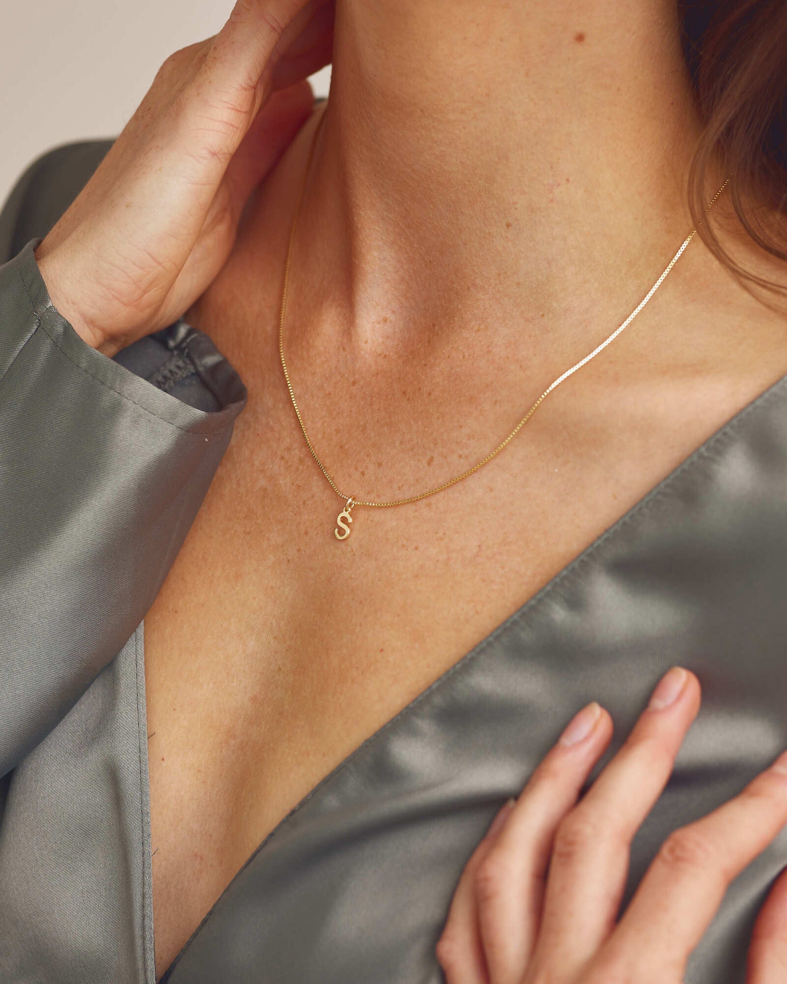 Letter Necklace A-Z - 18 carat gold plated