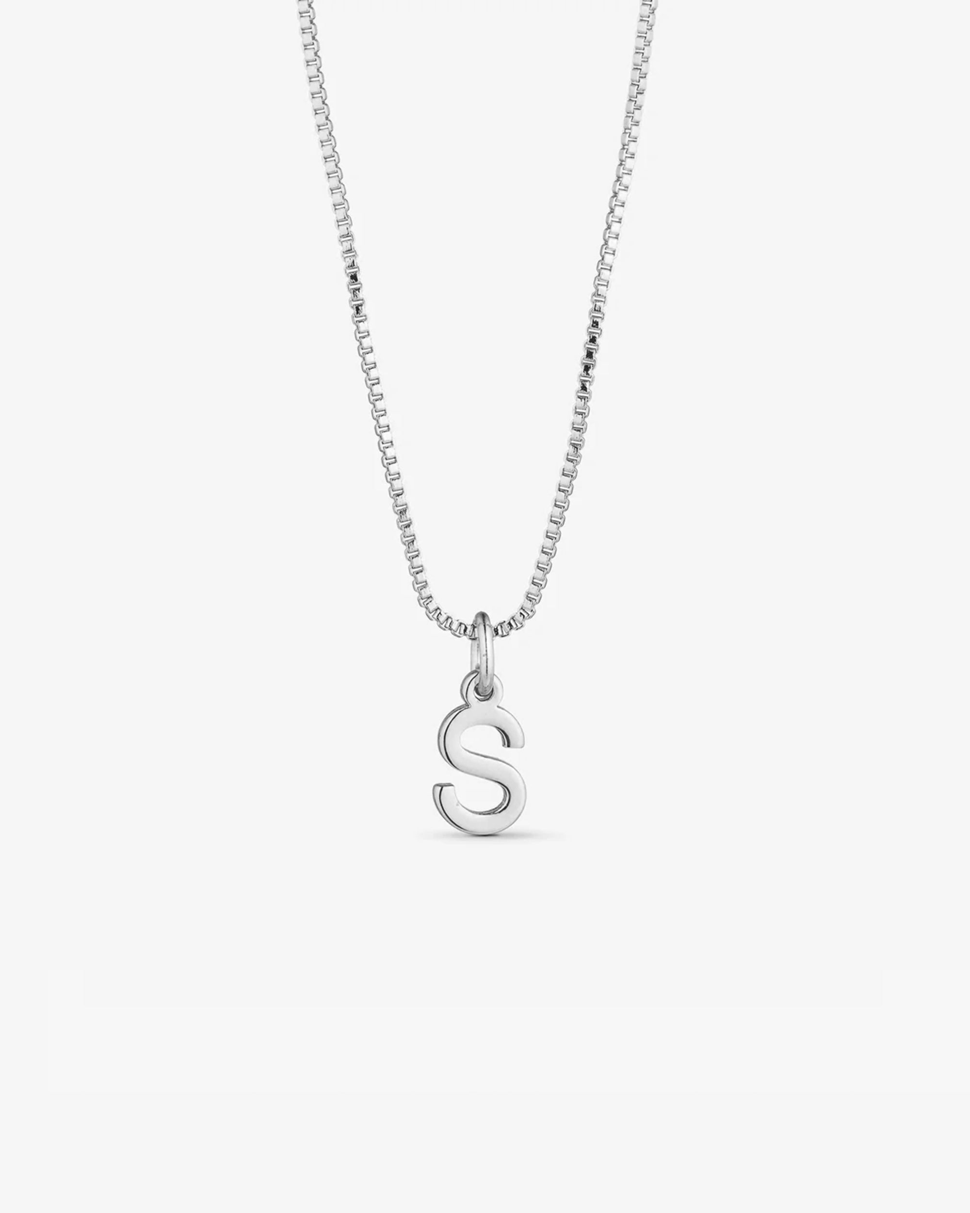 Letter Necklace A-Z - 18 carat gold plated