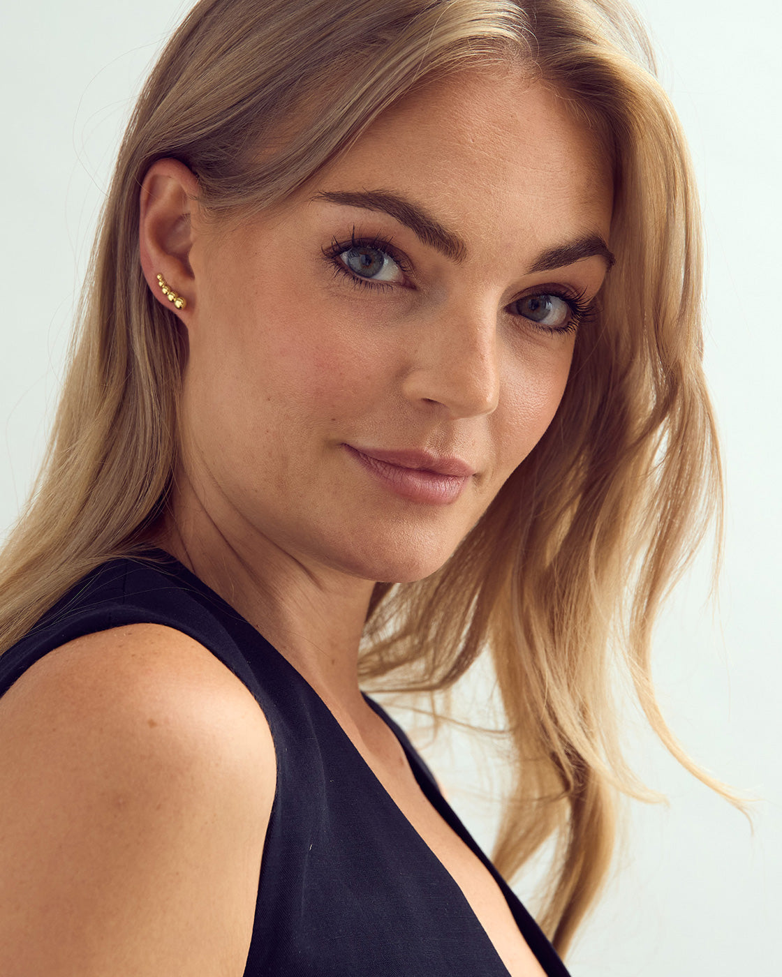 Vega Stud Earrings - 18 carat gold plated