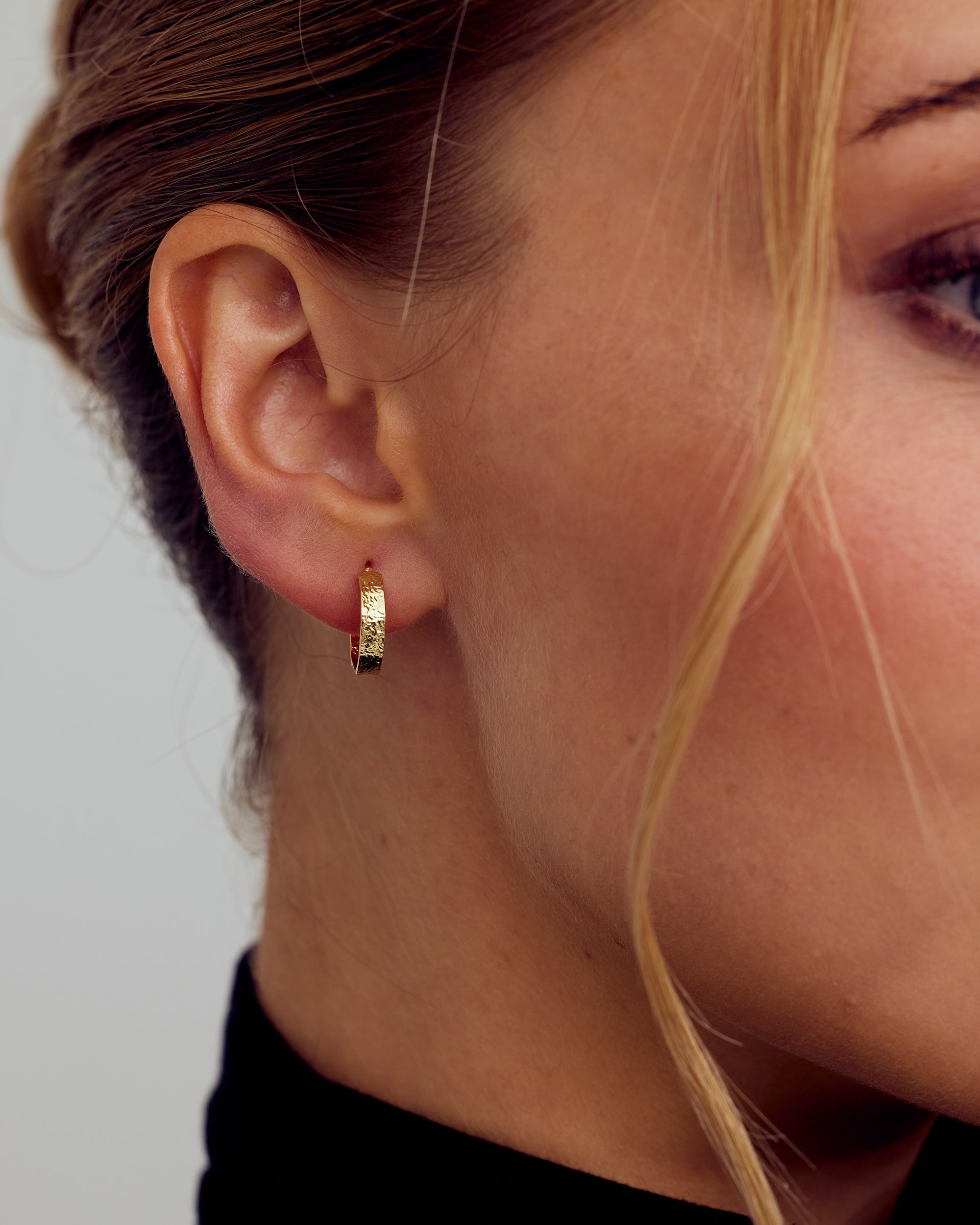 Dina Øreringe Lille Hoop - Forgyldt