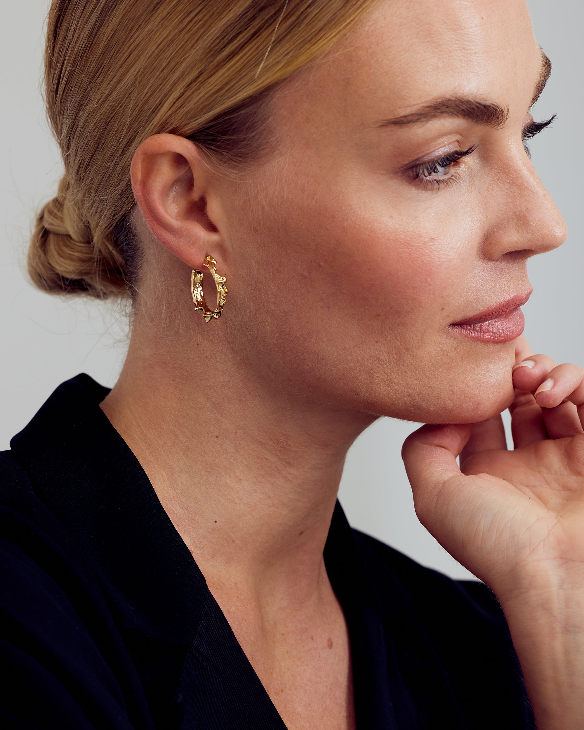 Noelle Øreringe Mellem Hoop - 18 karat forgyldt