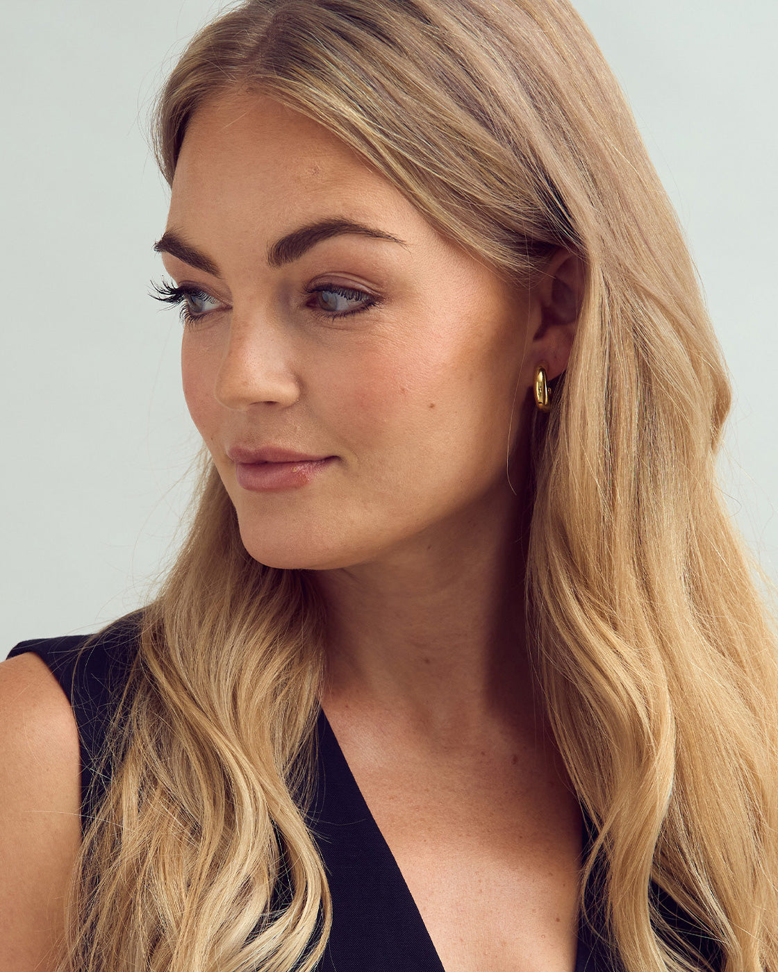 Vega Studs - 18 karats guldpläterade