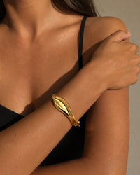 Flow Armring