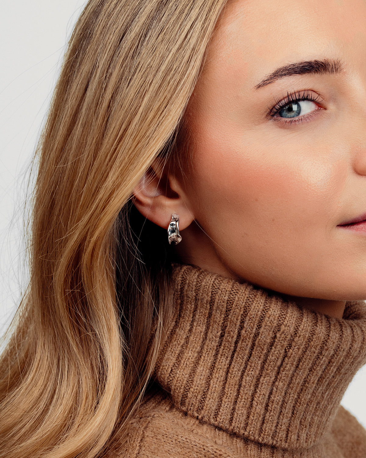 Ofelia Øreringe Lille Hoop - Sølvbelagt