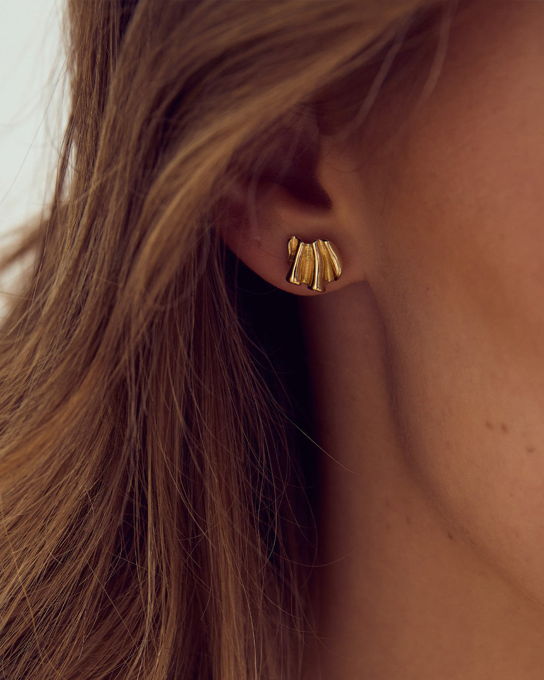 Vega Stud Earrings - 18 carat gold plated