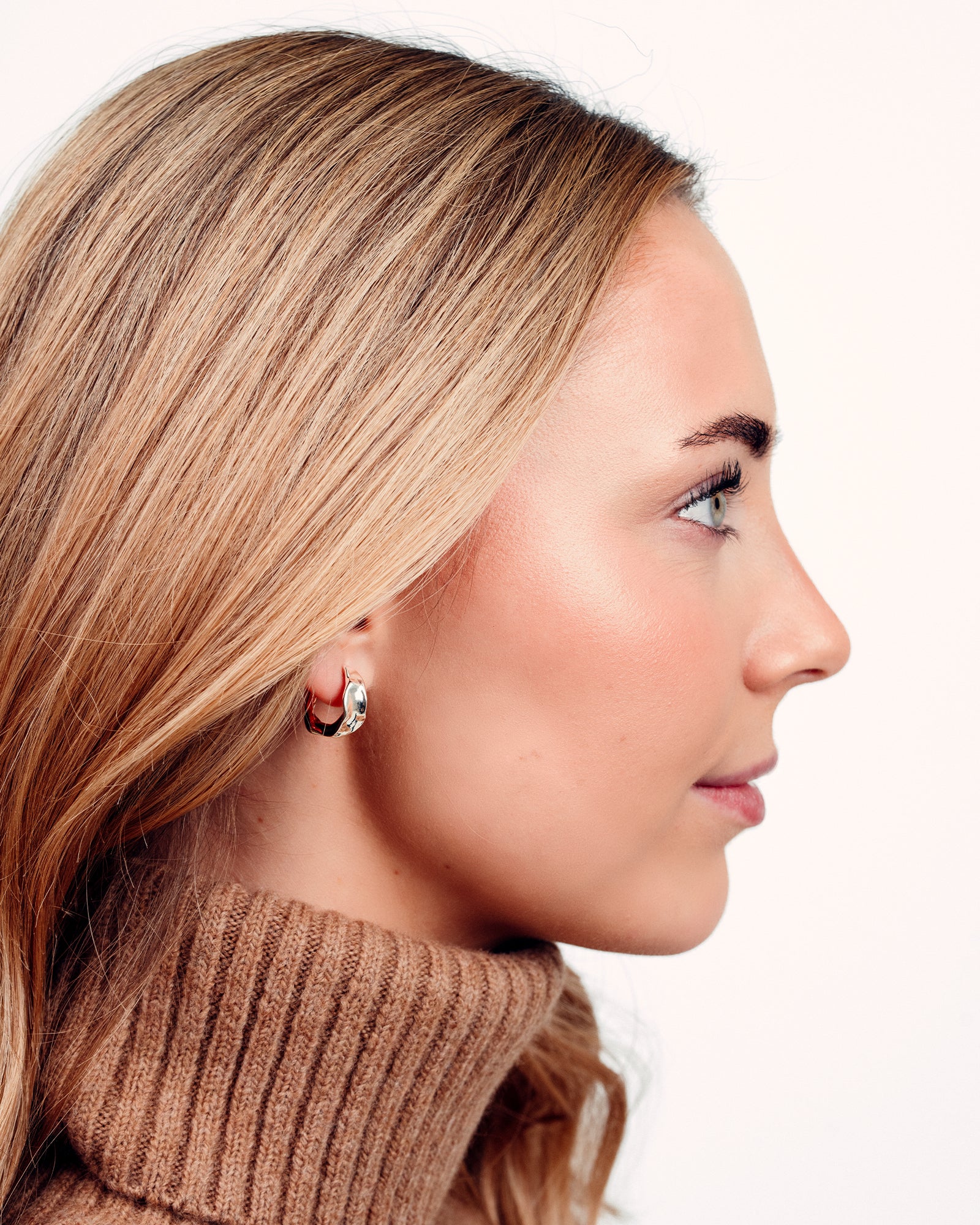 Ofelia Øreringe Lille Hoop - Sølvbelagt