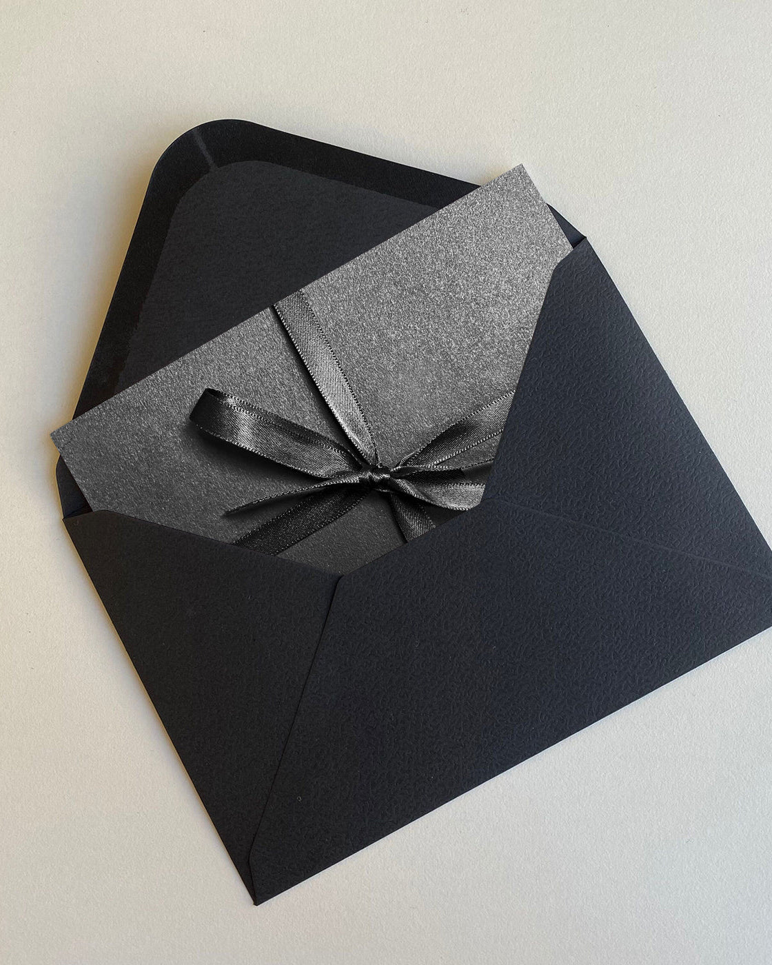 Lykønskningskort med kuvert - Sort