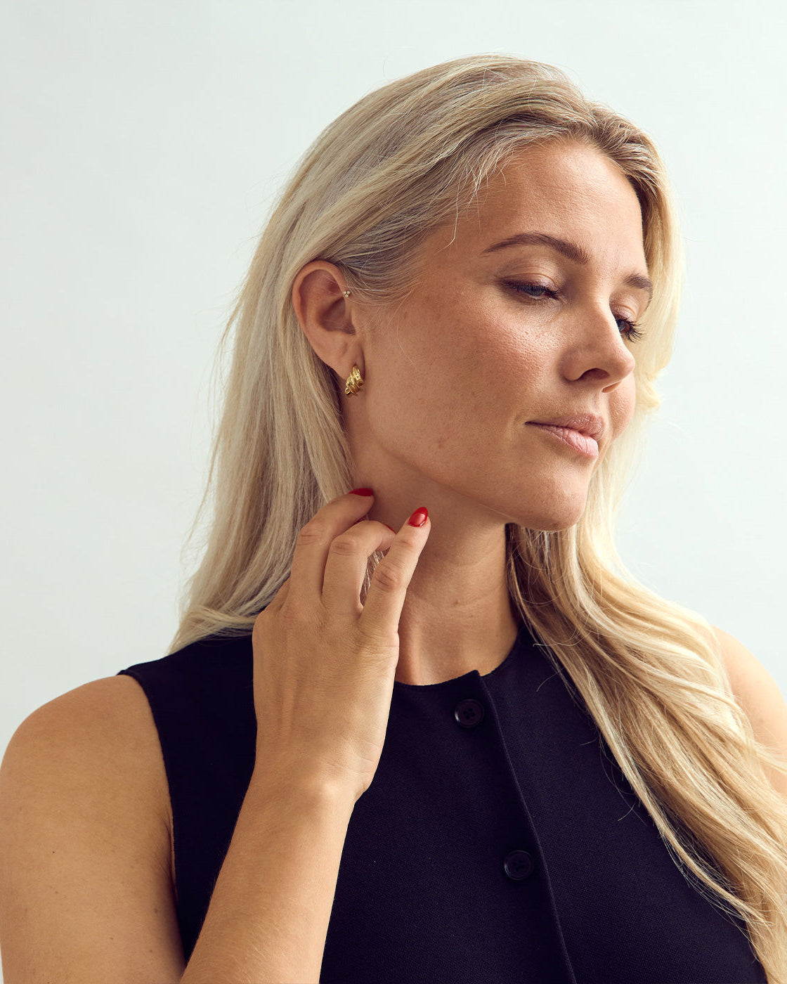 Vega Stud Earrings - 18 carat gold plated