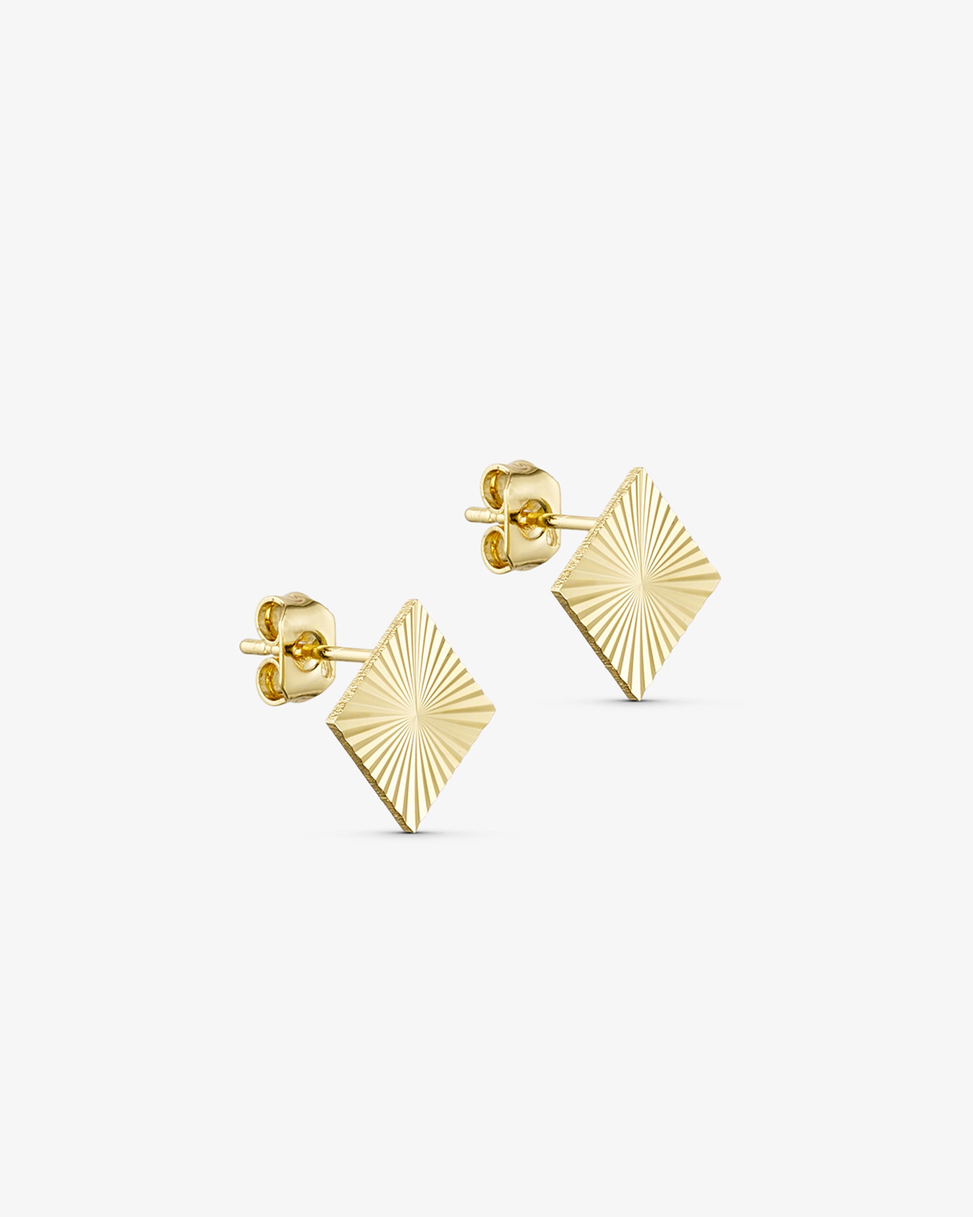 <tc>Scarlett Studs - 18 karats guldpläterade</tc>