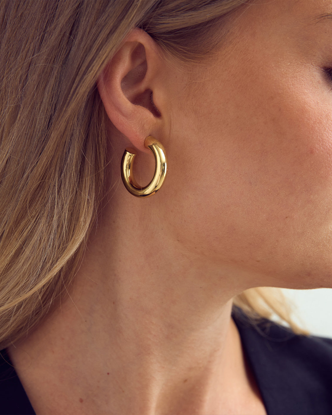 Zoe Hoop Øreringe Stor - 18 karat forgyldt
