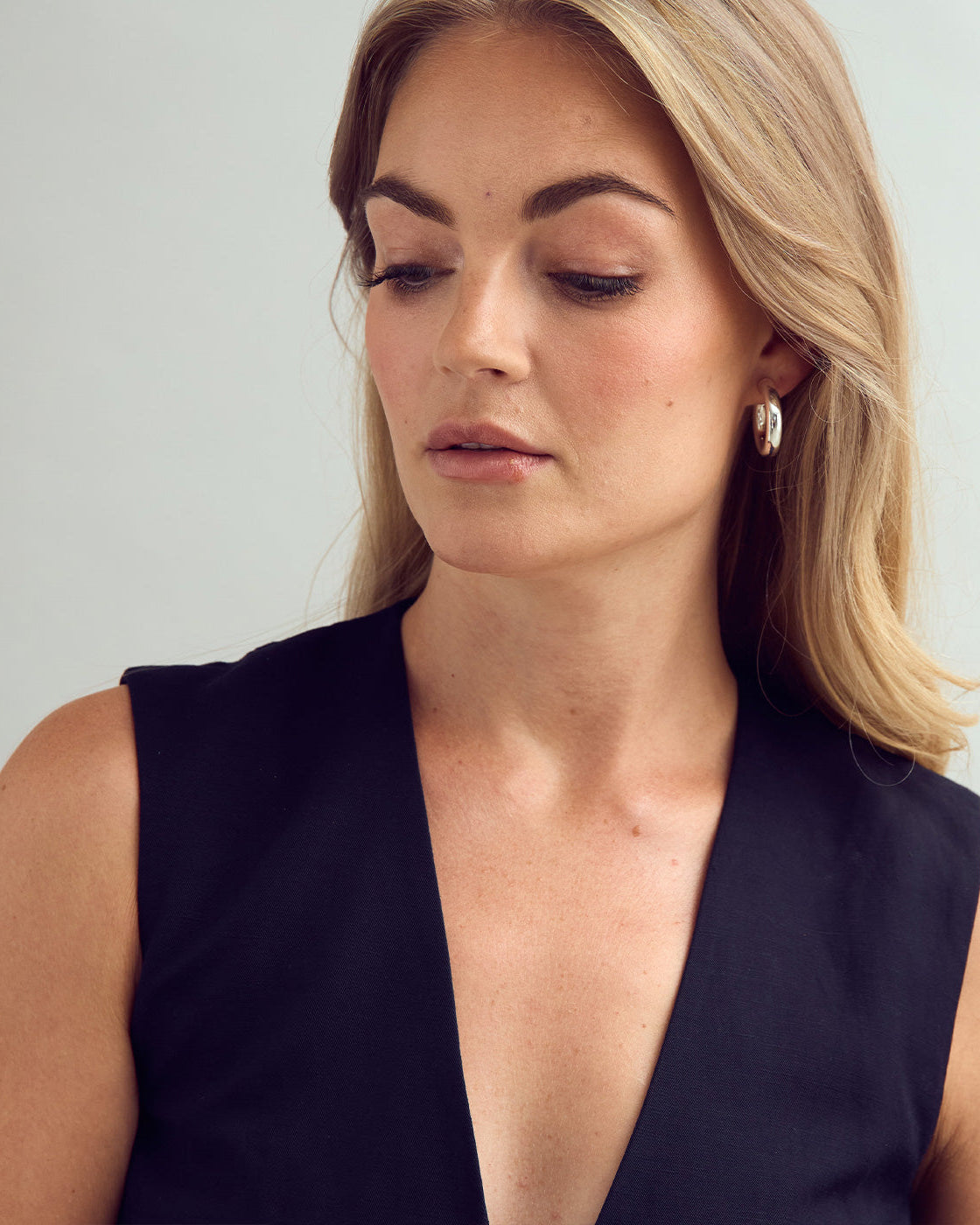 Vega Studs - 18 karats guldpläterade