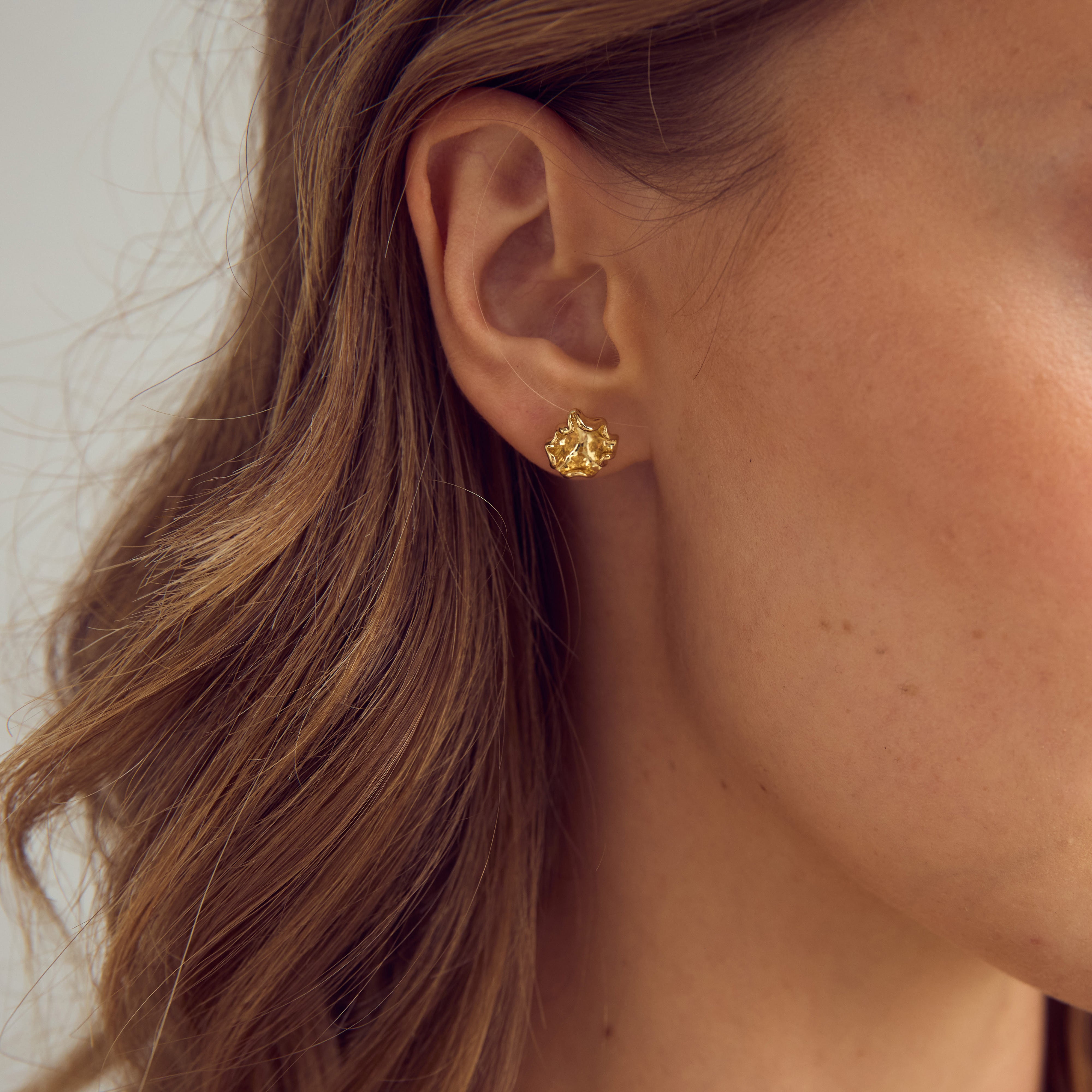 Vega Stud Earrings - 18 carat gold plated