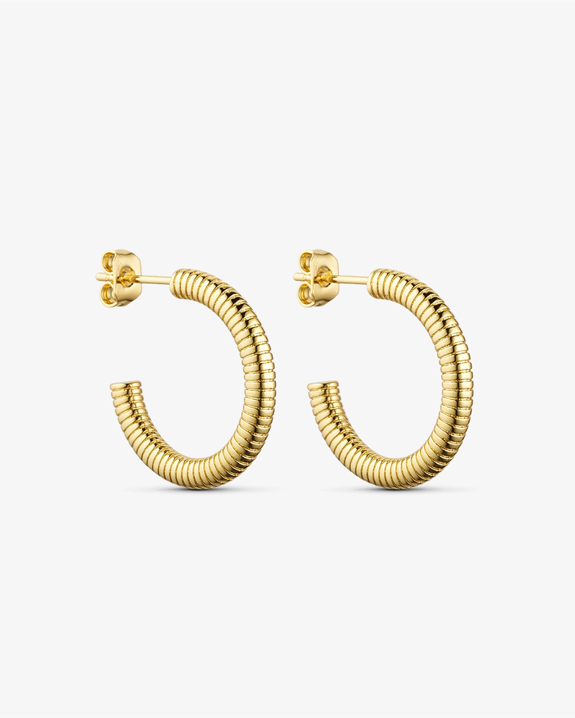 Vega Studs - 18 karats guldpläterade