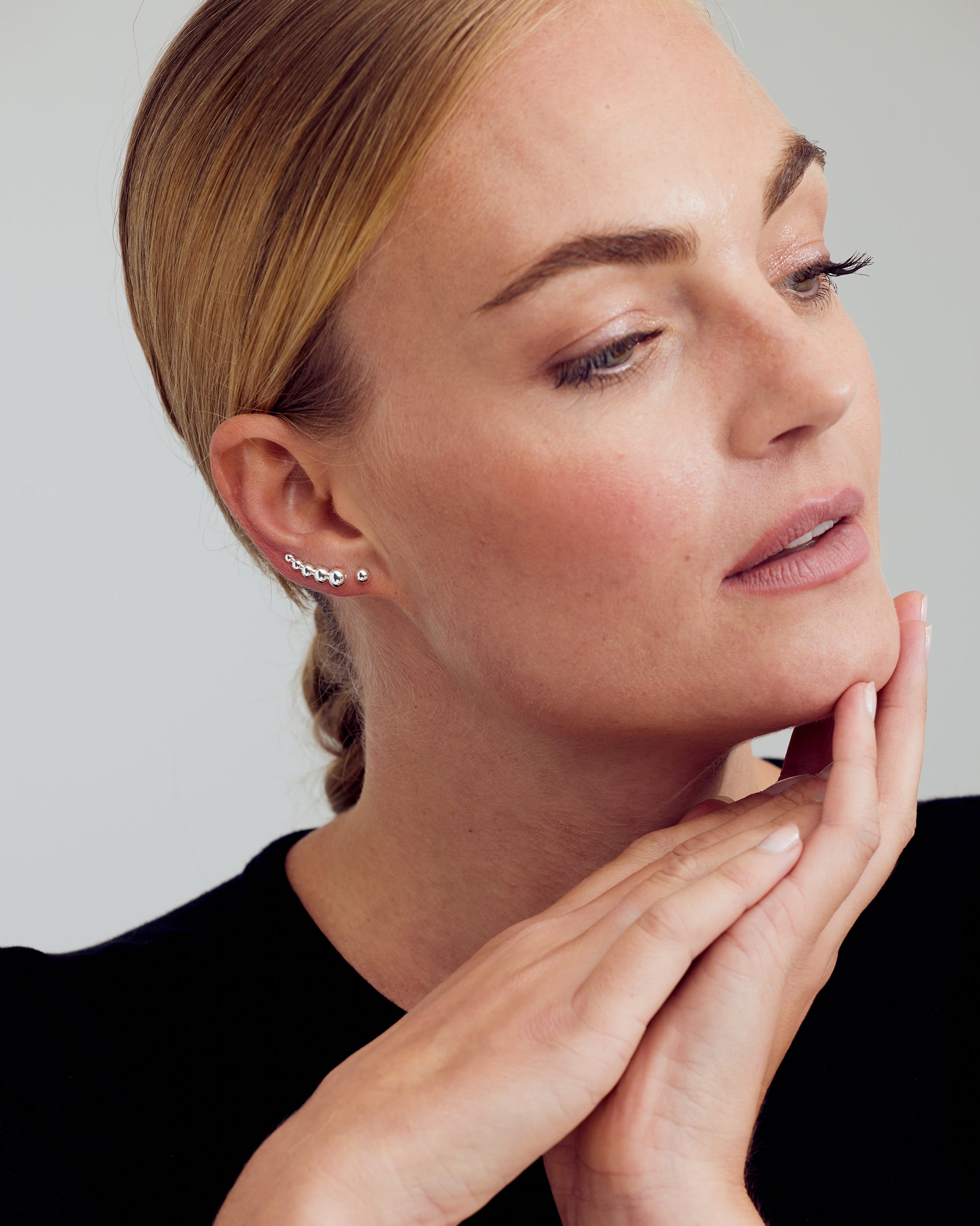 <tc>Smyckesset - Scarlett Halsband / Scarlett <!-- x-tinymce/html -->Örhängen / Scarlett Ring - 18 karat guldpläterad</tc>