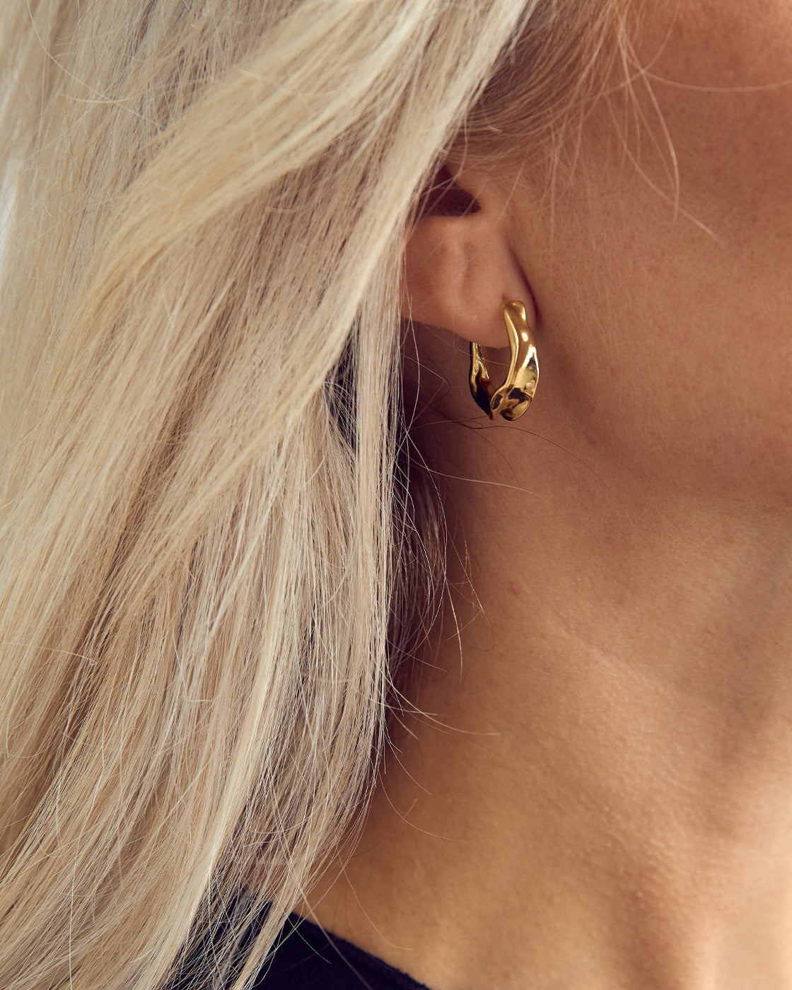 Polaris Smykkesæt - Ofelia Hoop Øreringe / Ofelia Ring / Ofelia Earcuff- 18 karat forgyldt