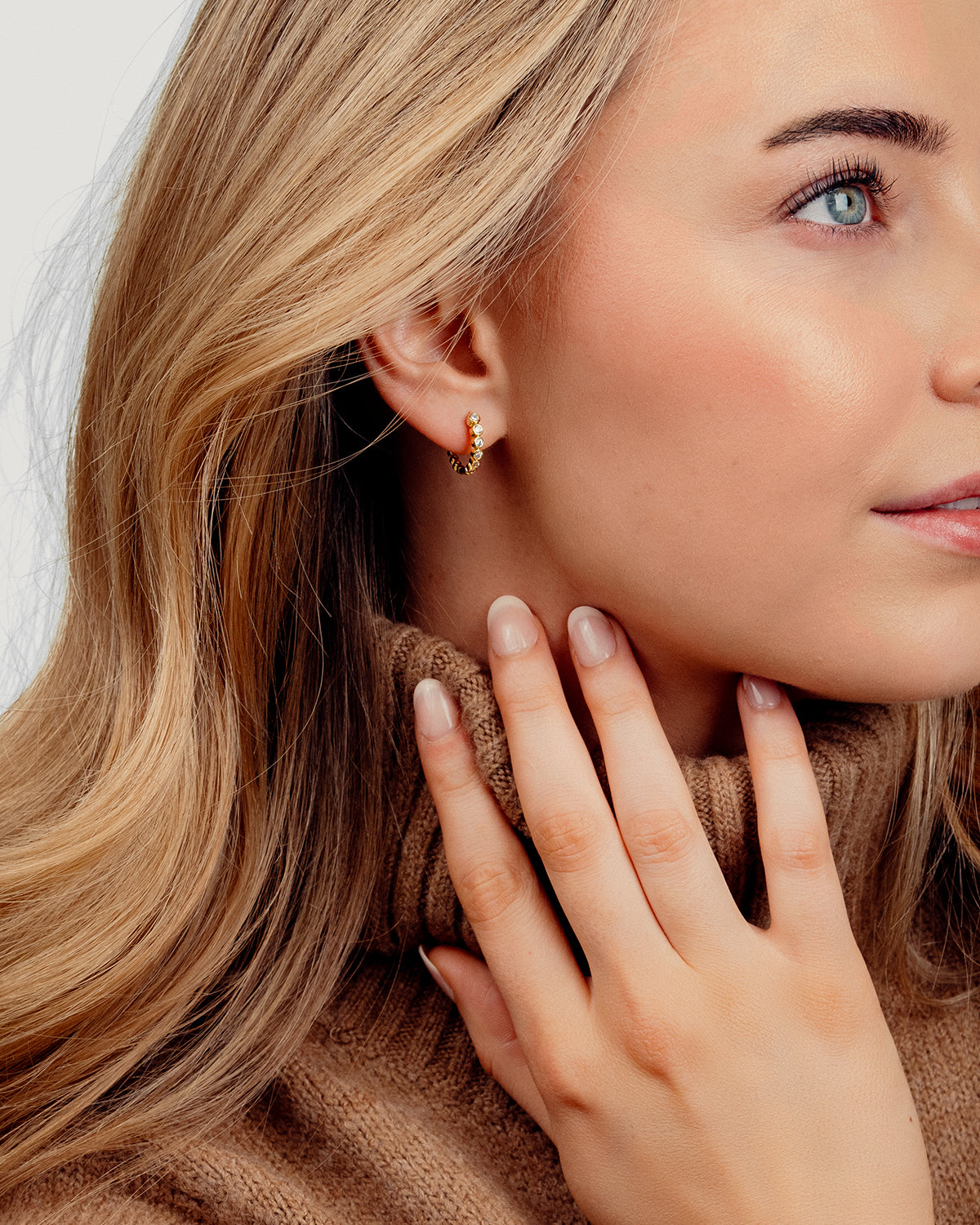 Lili Maria Hoop Øreringe - Zirkonia - 18 karat forgyldt