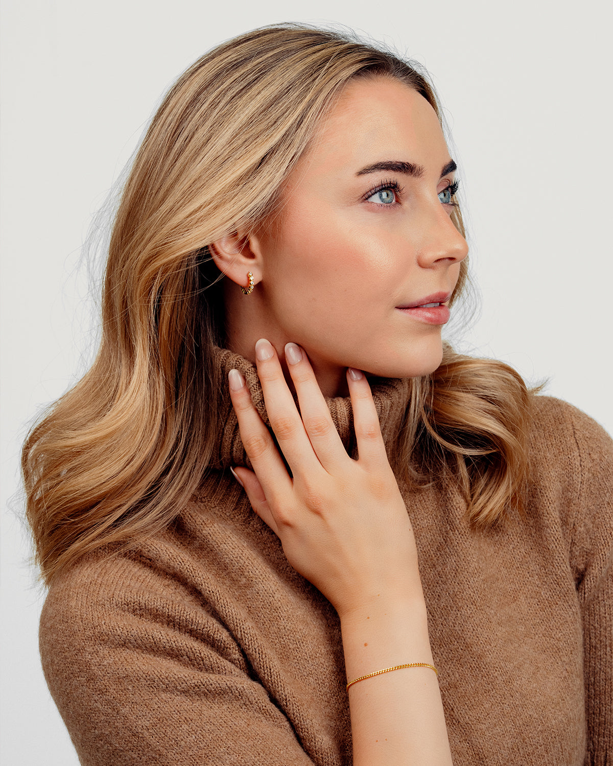 Lili Maria Hoop Øreringe - Zirkonia - 18 karat forgyldt