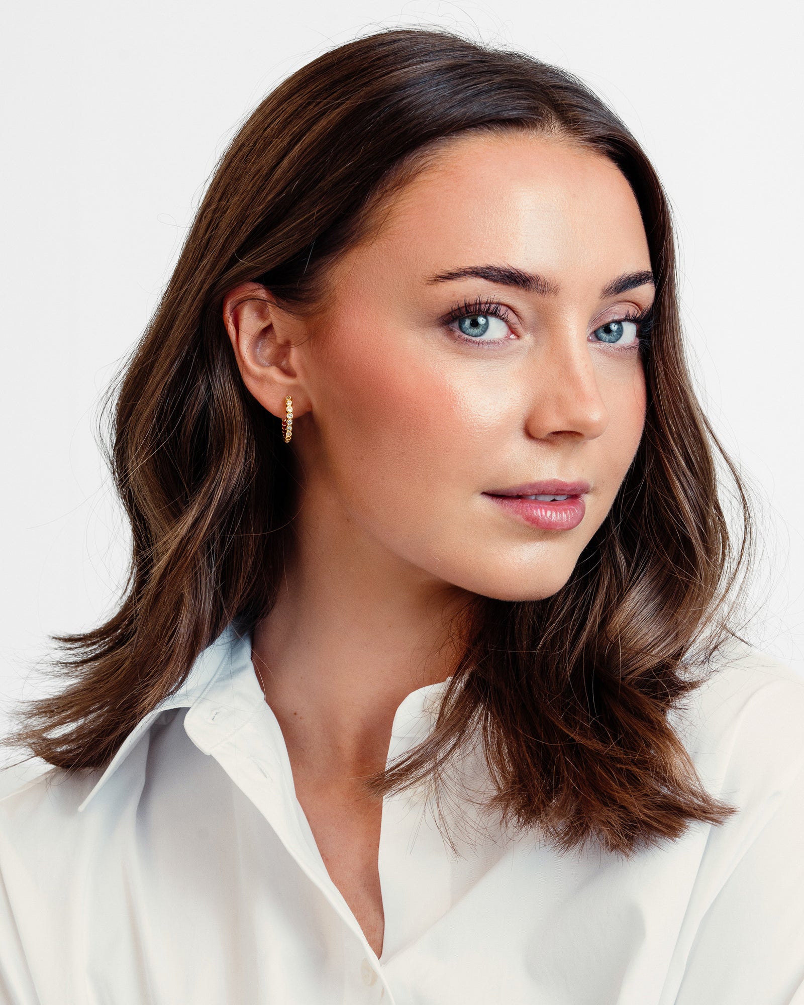 Lili Maria Øreringe Stor Hoop - Zirkonia - 18 karat forgyldt