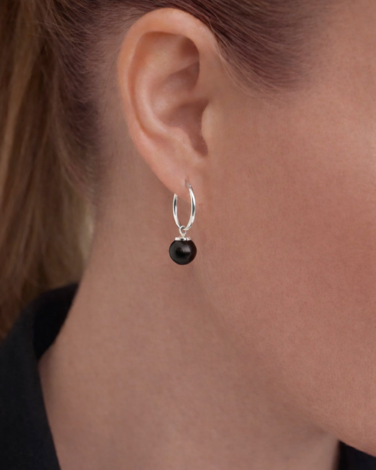 Aura Hoop Øreringe - Night Orbit - Natursten - Sølvbelagt