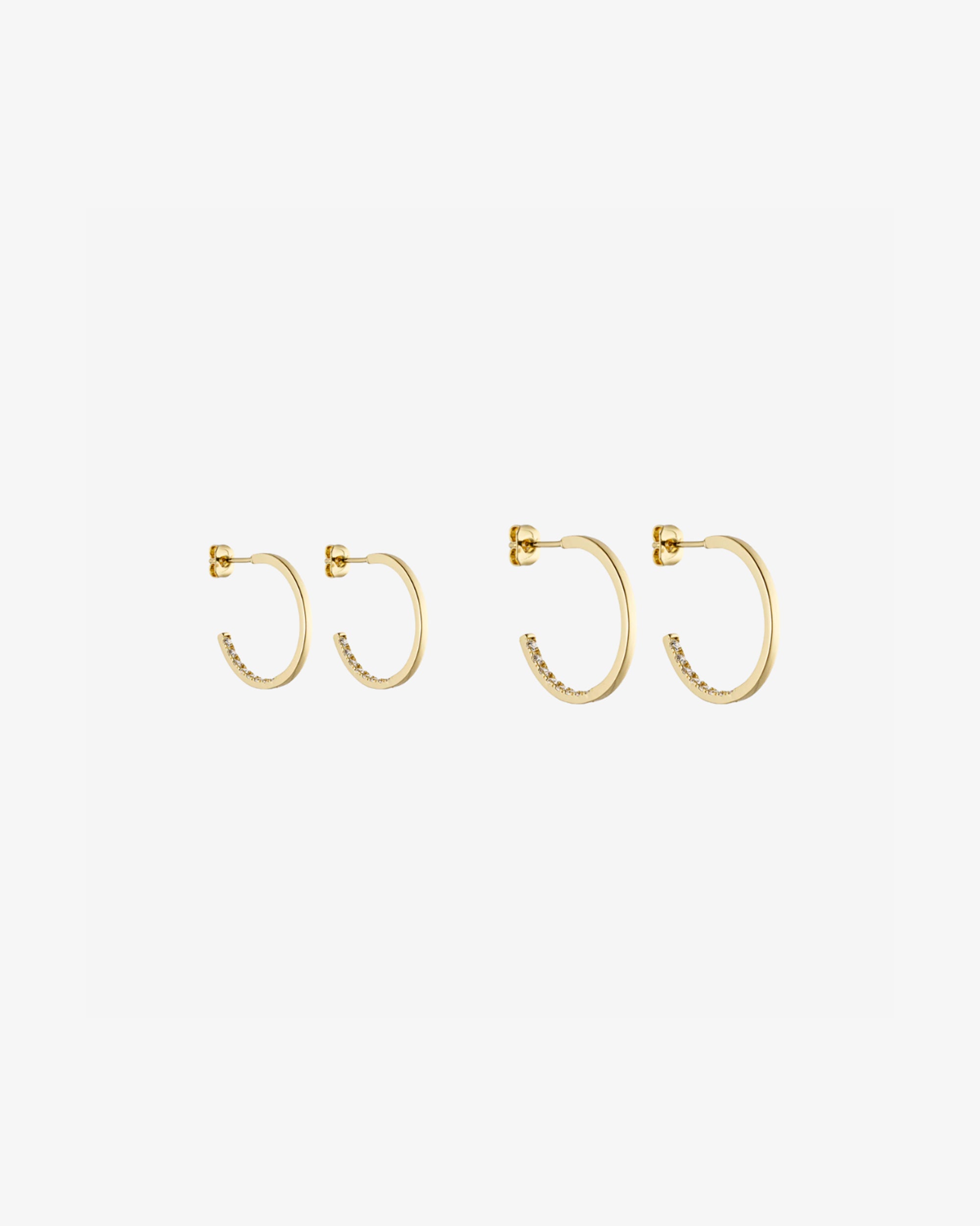 <tc>Smyckesset - Scarlett Halsband / Scarlett <!-- x-tinymce/html -->Örhängen / Scarlett Ring - 18 karat guldpläterad</tc>