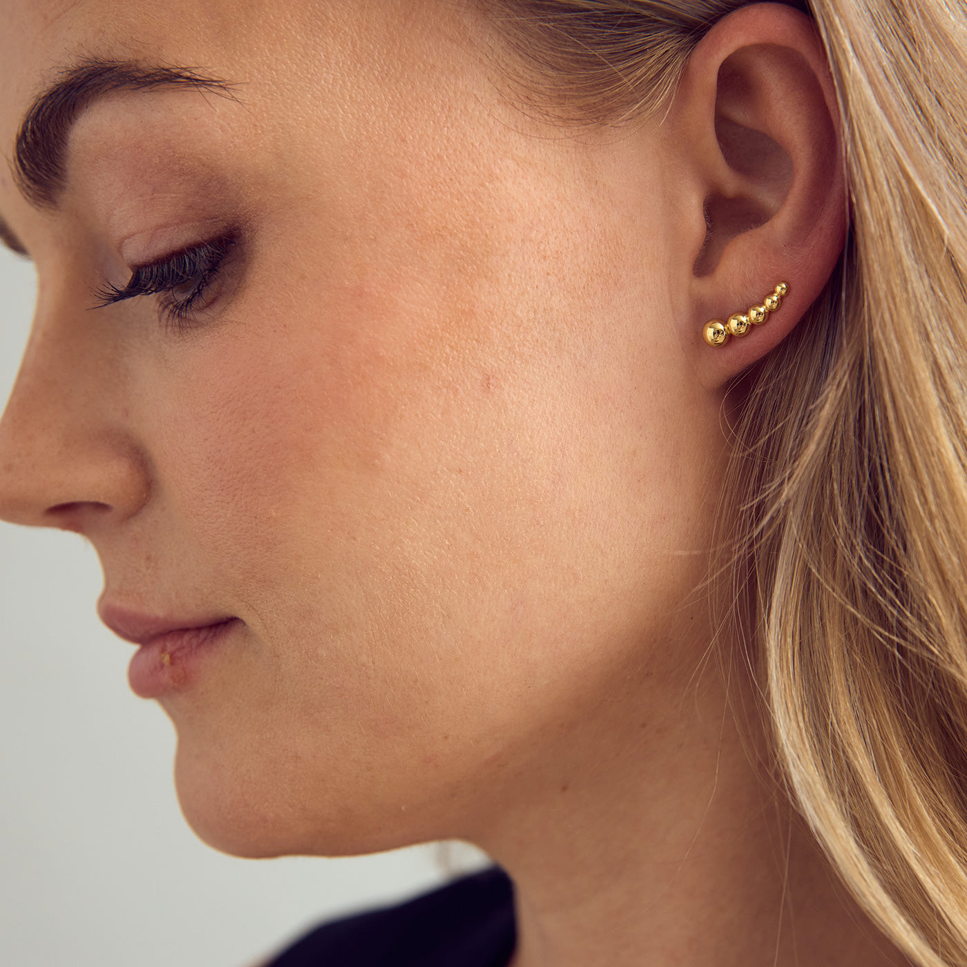 Vega Stud Earrings - 18 carat gold plated