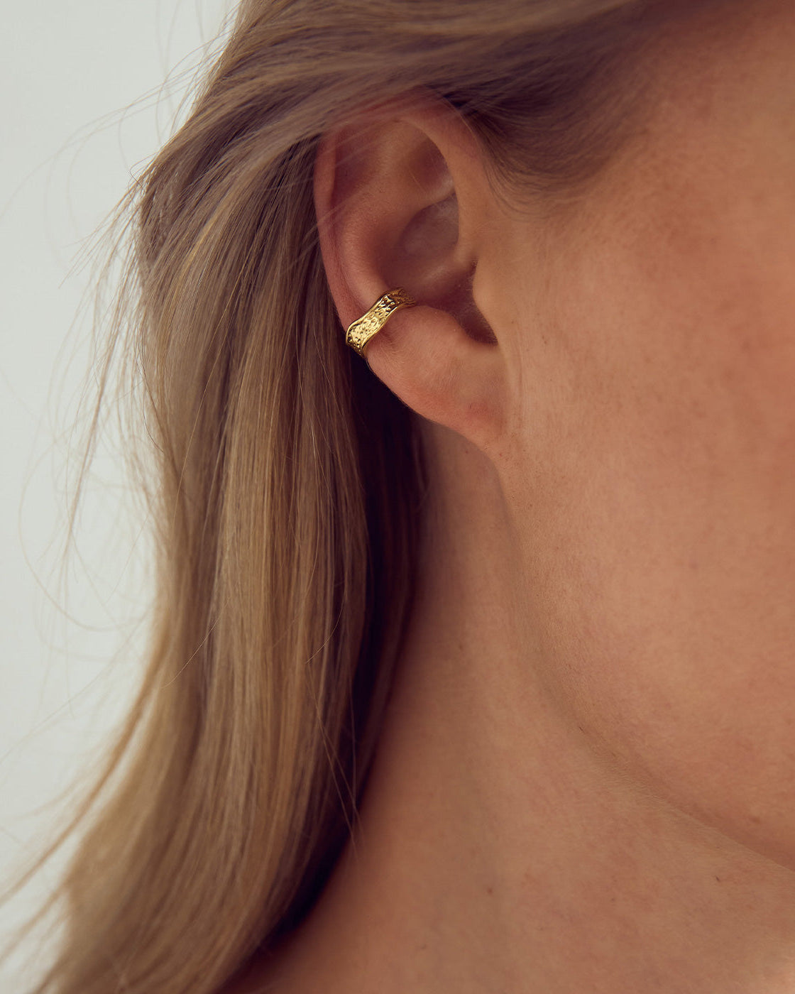 London Earcuff - 18 carat gold plated