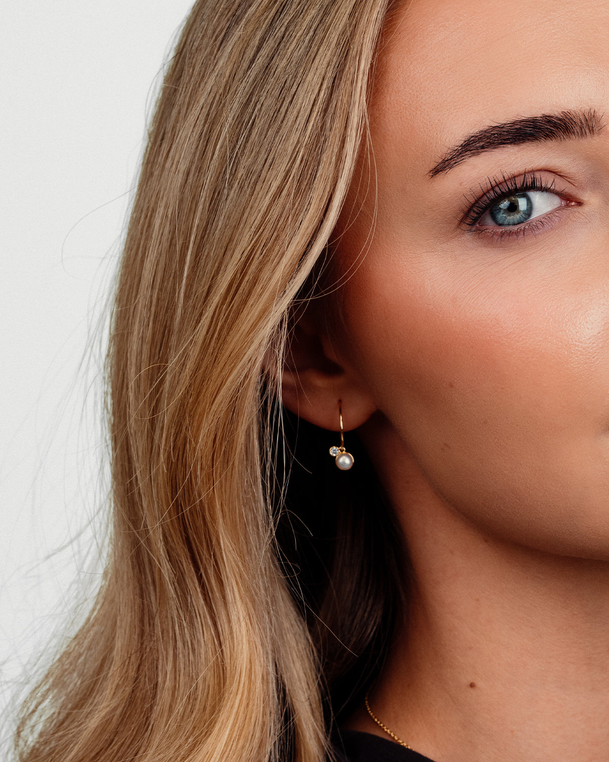 Isola Hoop Perle Øreringe - Zirkonia - 18 karat forgyldt