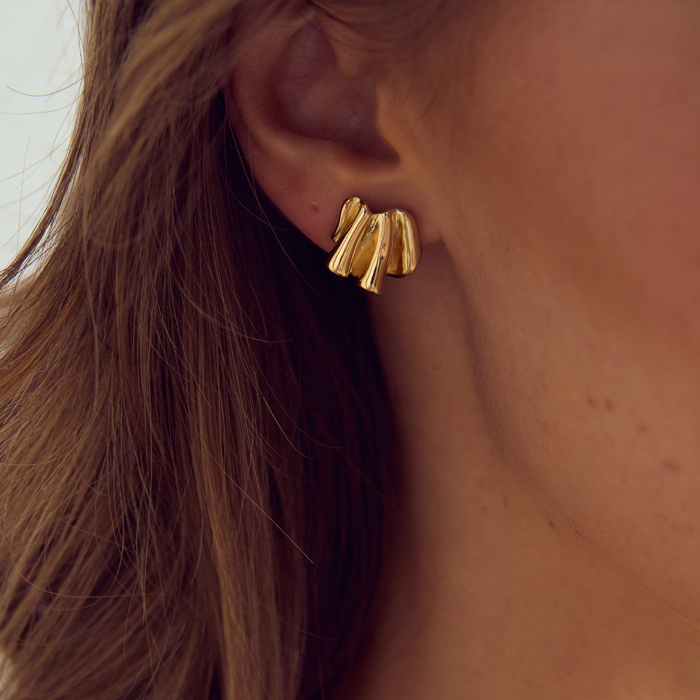 Vega Stud Earrings - 18 carat gold plated