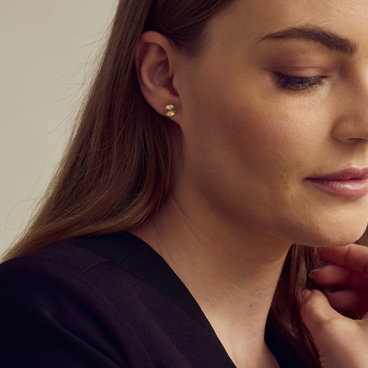 Scarlet Rundle Billige Øreringe til Kvinder | Køb Unikke Grundled Øreringe Her