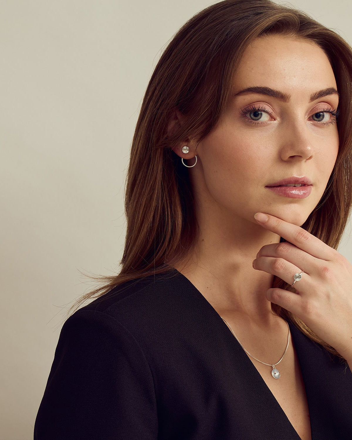 Smykkesæt - Scarlett Halskæde / Scarlett Øreringe / Scarlett Ring - Sølvbelagt