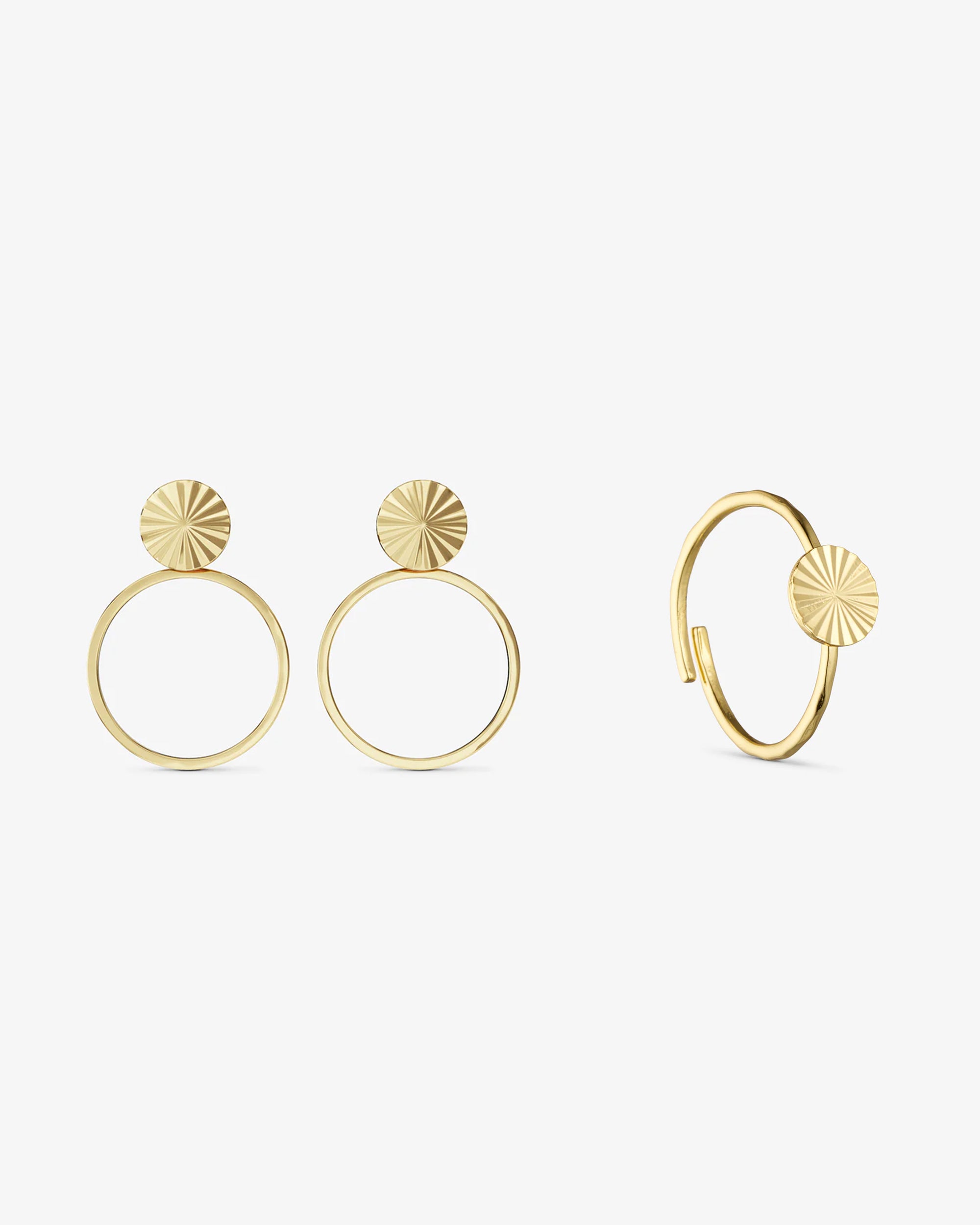 Grace Smykkesæt - Scarlett Øreringe / Scarlett Ring - 18 karat forgyldt
