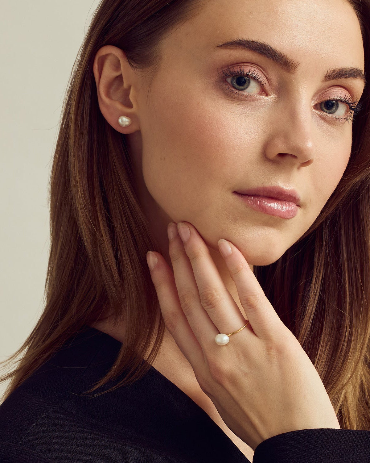 Smyckesset - Vega Ring / Vega Studs - 18 karat guldpläterade