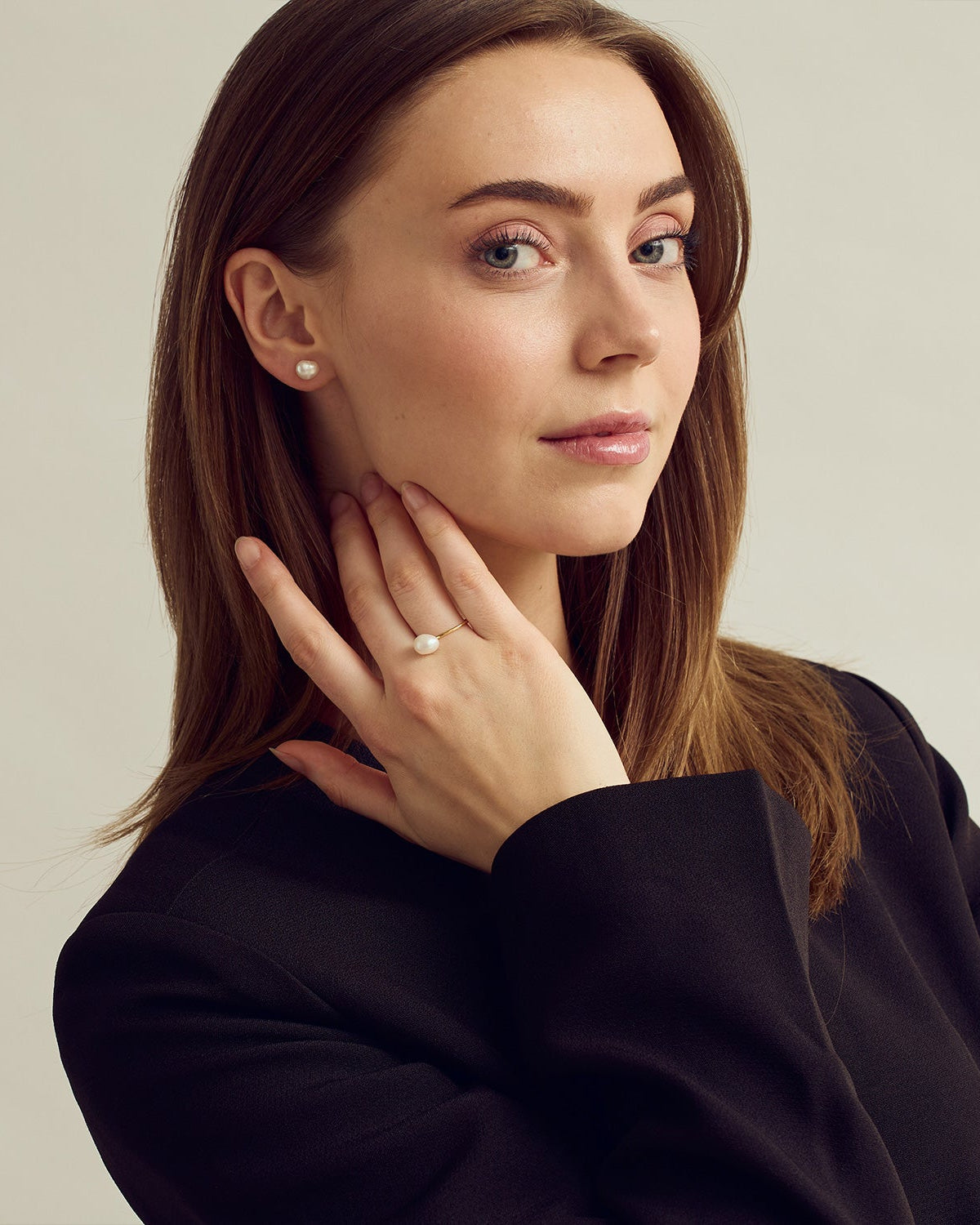 Smyckesset - Vega Ring / Vega Studs - 18 karat guldpläterade