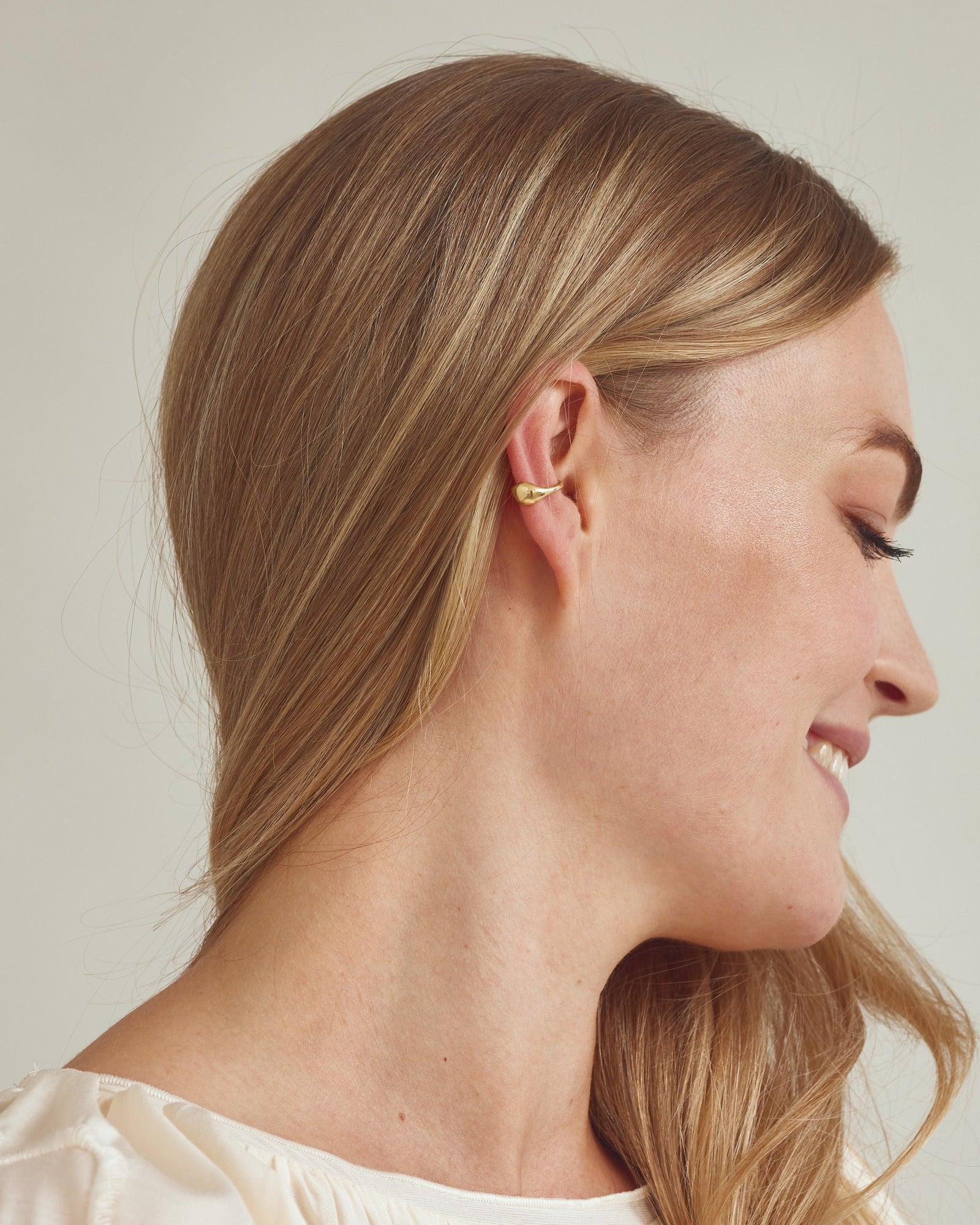 Vilma Earcuff - 18 karat forgyldt