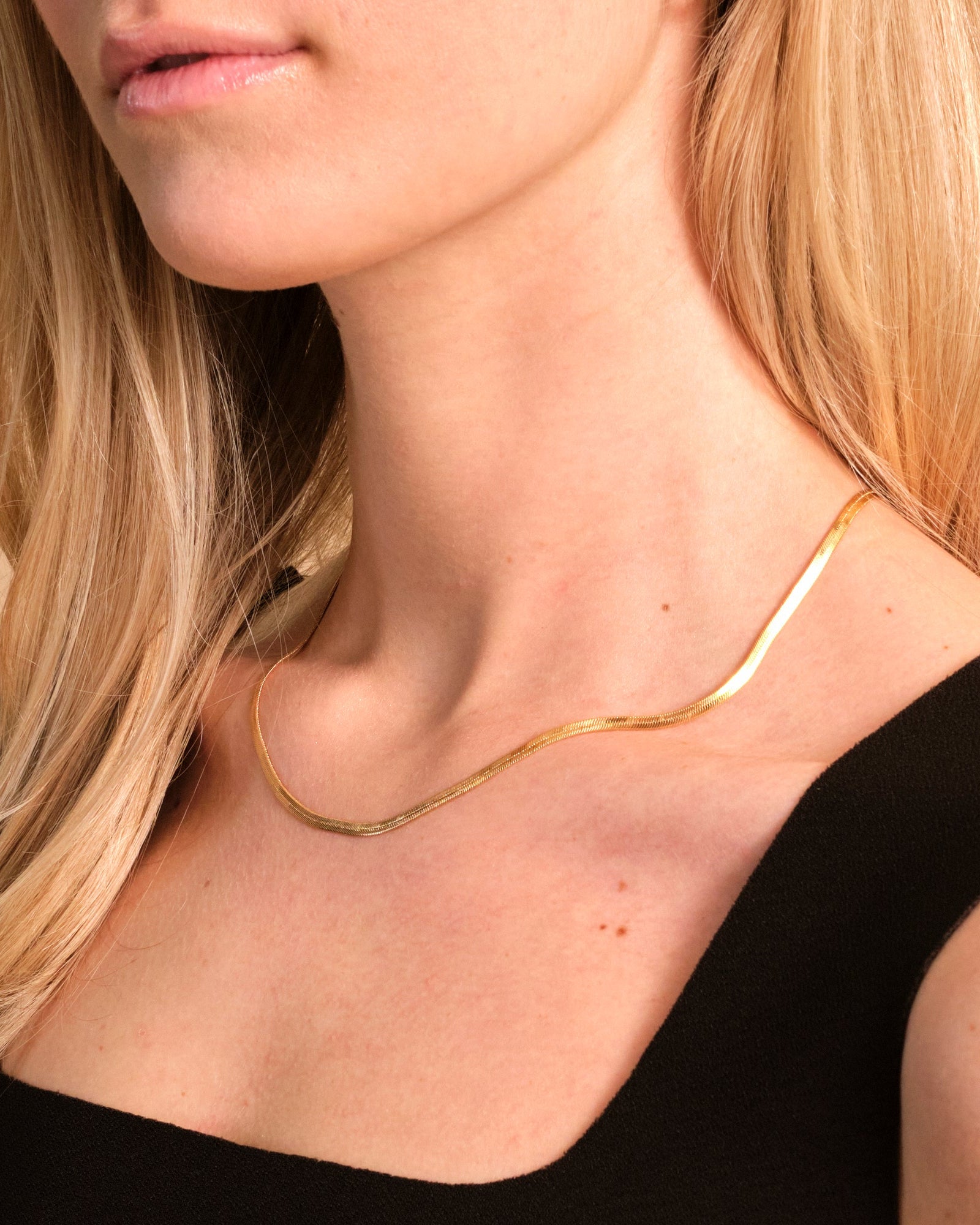 Smyckesset - Laura Halsband / Laura Armband - 18 karat guldpläterad