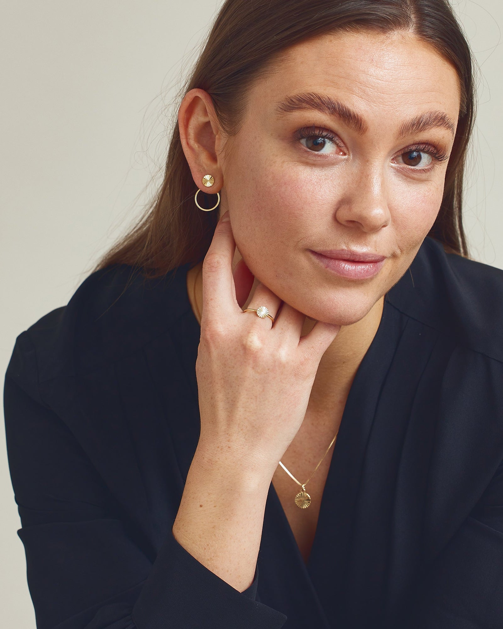 Smykkesæt - Scarlett Halskæde / Scarlett Øreringe / Scarlett Ring - 18 karat forgyldt